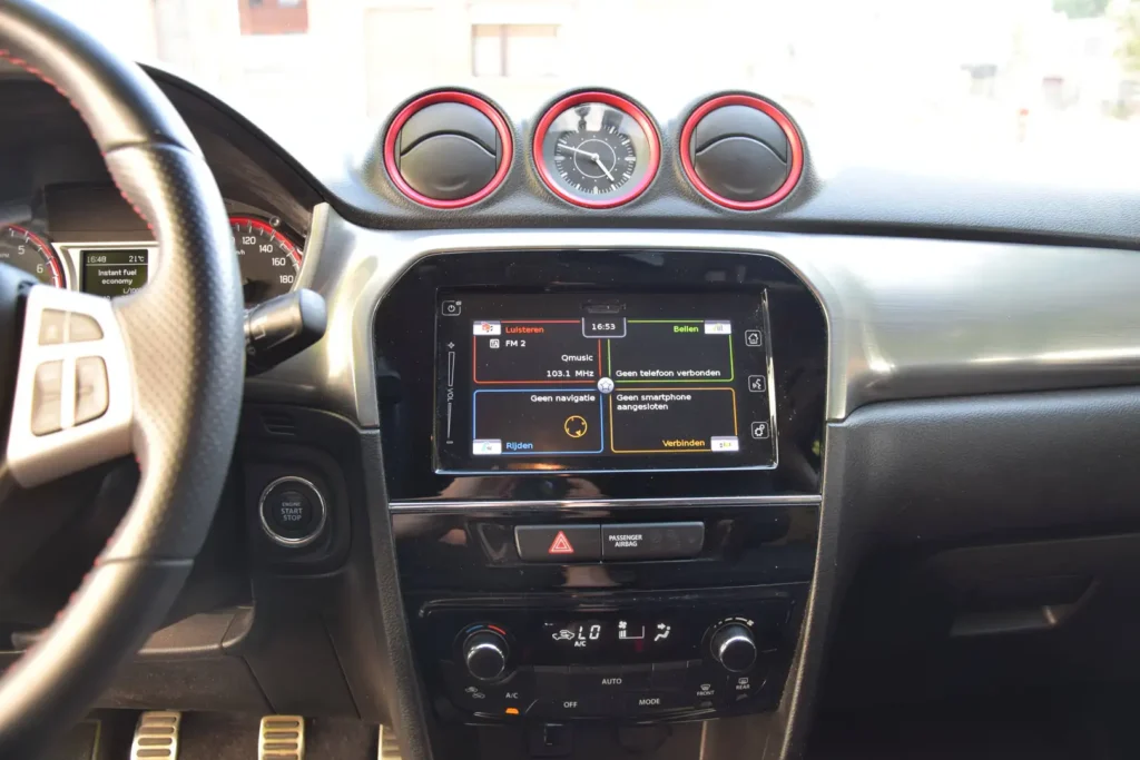 Suzuki Vitara – foto 17 van 31